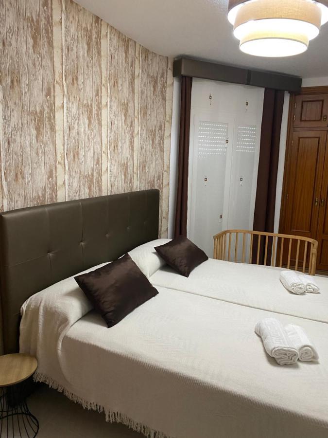 Apartamento Andalucia - Sea View, Beach, Marina, Lift & Free Parking Гарруча Экстерьер фото