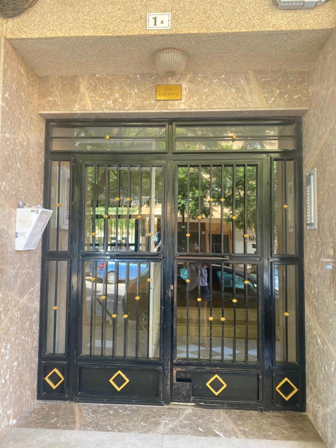 Apartamento Andalucia - Sea View, Beach, Marina, Lift & Free Parking Гарруча Экстерьер фото